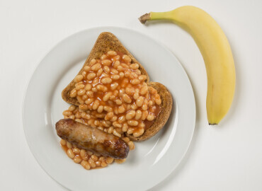 Image showing Sausage, beans and toast, and a banana