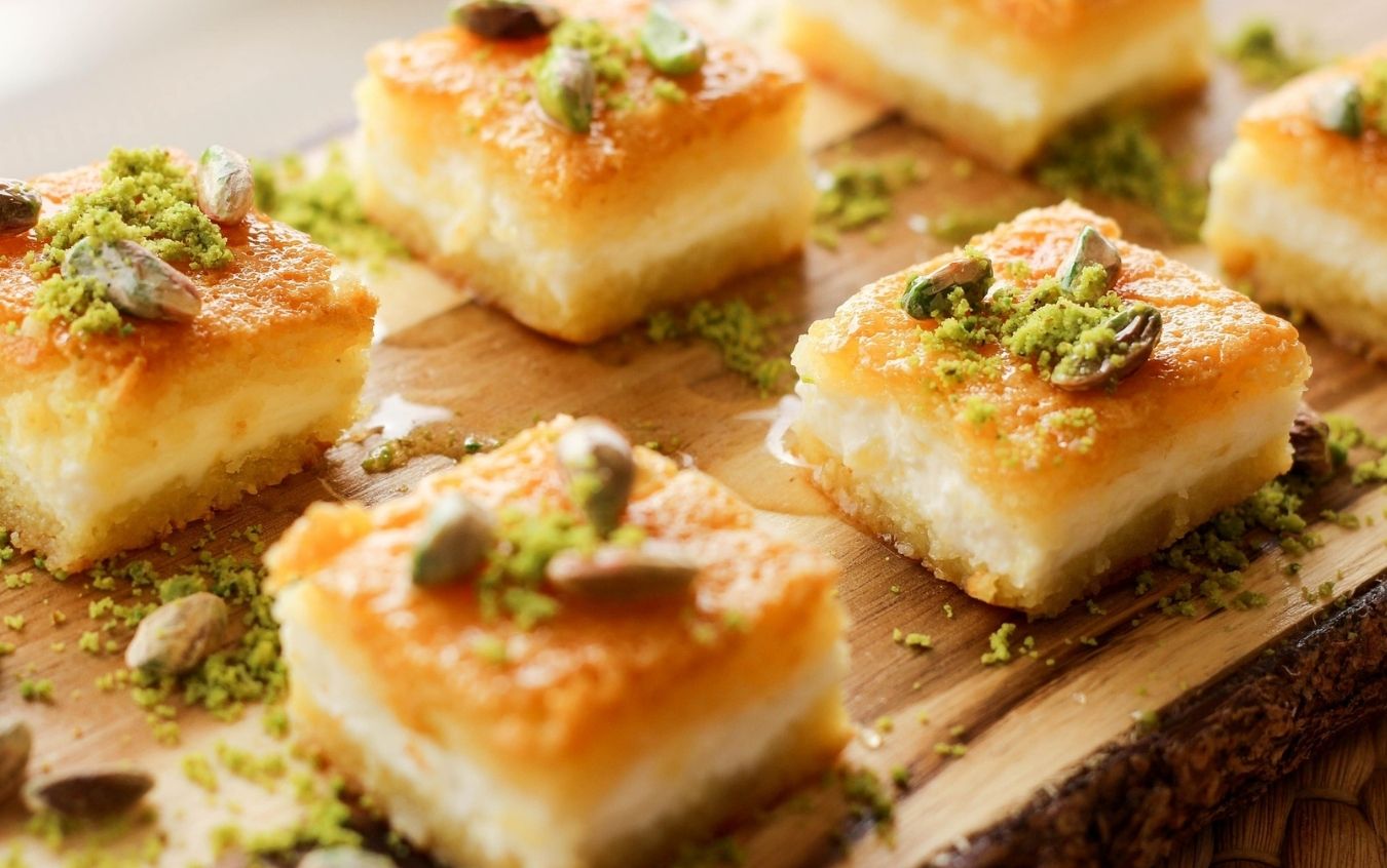 Small cakes with nuts on top, made with dairy